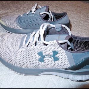 Size 8 Women's Under Armour Speedform Apollo
